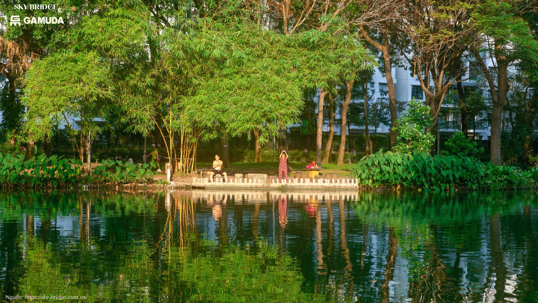 Đường dạo bộ rợp bóng cây xanh mát tại Sky Bridge Gamuda Land Thuận Giao, TP HCM