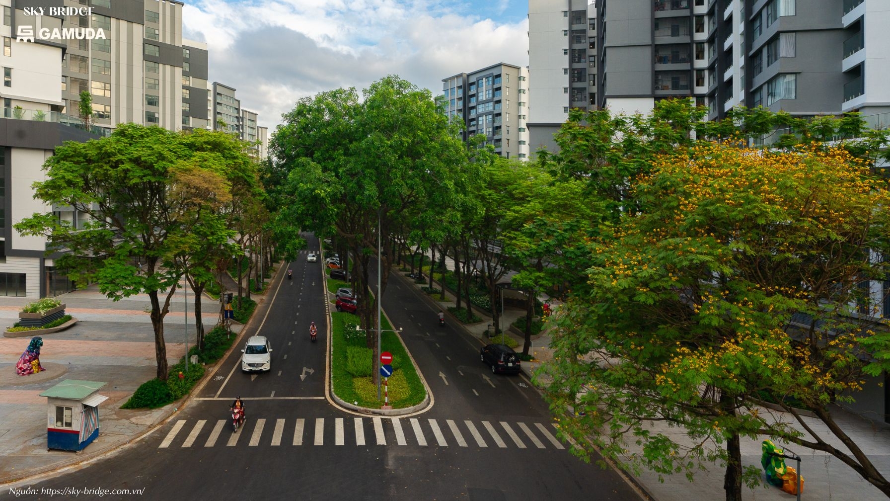 Mảng xanh công viên nhiệt đới Sky Bridge Gamuda Land Thuận Giao, TP HCM