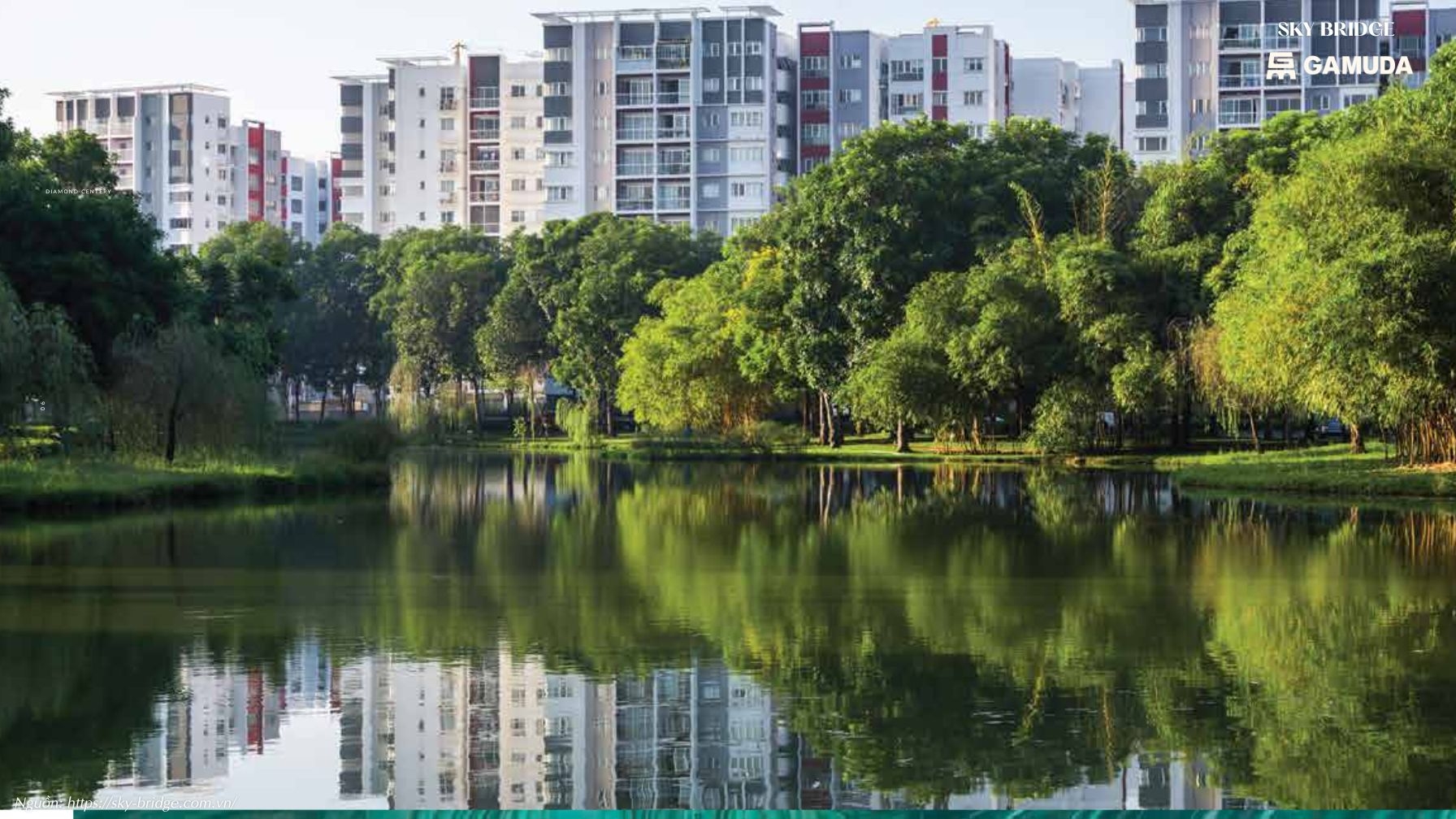 Đường dạo bộ rợp bóng cây xanh mát tại Sky Bridge Gamuda Land Thuận Giao, TP HCM